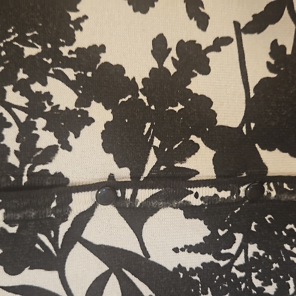 ■ 2 For $5 Cleo CARDIGAN TOP SIZE LARGE - Picture 3 of 11